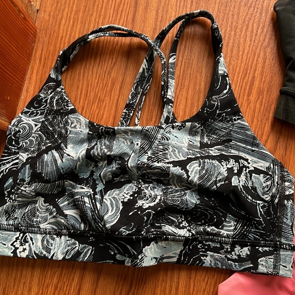 Lot of 4 Lululemon Energy Sports Bras Size 6 - Picture 5 of 6